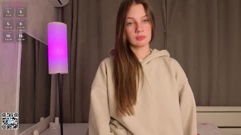 Evelyn online show from February 1, 4:11 am