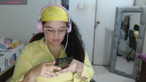 Snapshot of malorymorgantt chatting on October 18, 5:32 am MI INSTAGRAM soy glory01 online show from October 18, 5:32 am