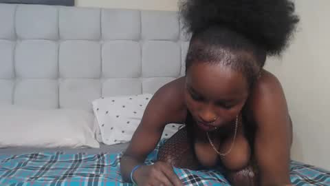 mamaa online show from February 9, 7:09 pm