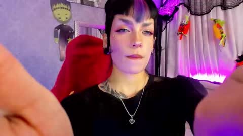 Snapshot of mamushka_ chatting on October 24, 4:03 pm   online show from October 24, 4:03 pm