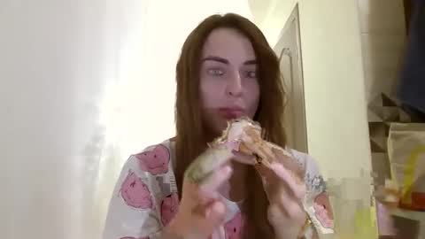 Snapshot of mandibrooks chatting on September 8, 7:46 pm MandiBrooks online show from September 8, 7:46 pm