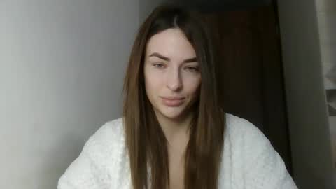 Snapshot of mandibrooks chatting on December 2, 9:03 am MandiBrooks online show from December 2, 9:03 am