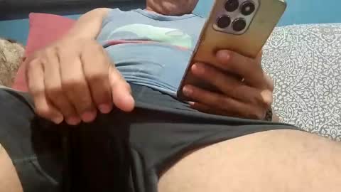 Snapshot of mandrilo7379 chatting on October 4, 7:50 am mandrilo7379 online show from October 4, 7:50 am