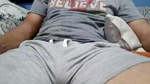 Snapshot of mandrilo7379 chatting on December 1, 7:02 am mandrilo7379 online show from December 1, 7:02 am