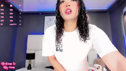 manellyksparklee online show from November 6, 2:07 pm