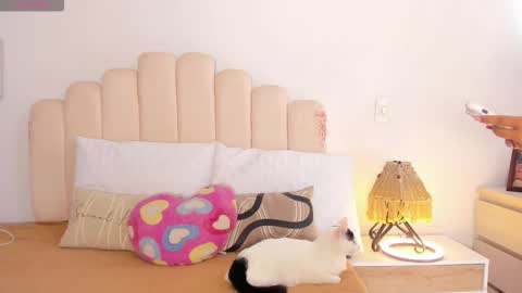 Snapshot of manelyk_10 chatting on November 5, 7:25 pm online show from November 5, 7:25 pm