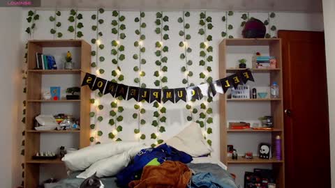 Danny online show from February 7, 7:50 am