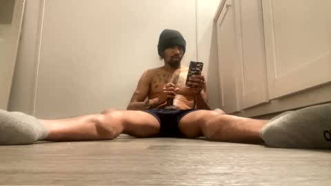 Snapshot of mani4sexy chatting on December 9, 3:50 am Mani4sexy online show from December 9, 3:50 am