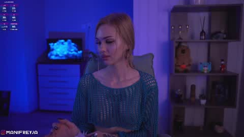 Snapshot of manifreyja chatting on December 19, 1:07 am Amelie online show from December 19, 1:07 am