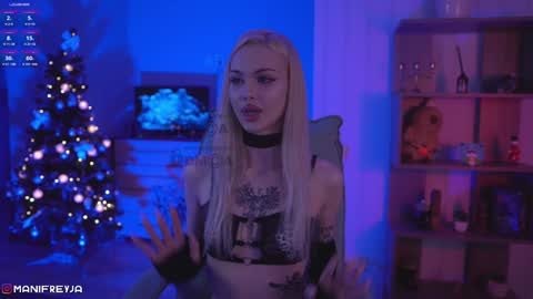 Snapshot of manifreyja chatting on January 11, 11:24 pm Amelie online show from January 11, 11:24 pm