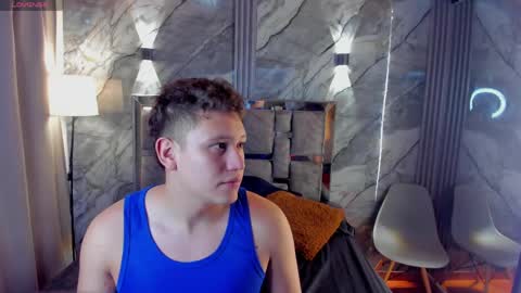 Manson and Zoe online show from April 16, 11:33 am