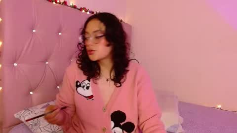 Snapshot of manumeow_ chatting on March 9, 11:03 pm Manu online show from March 9, 11:03 pm