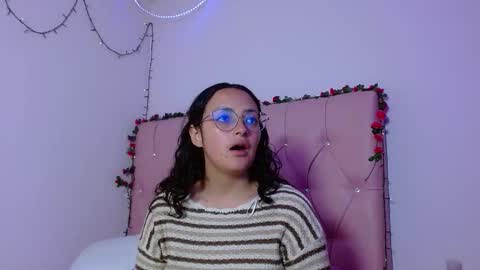 Manu  online show from December 13, 10:37 pm