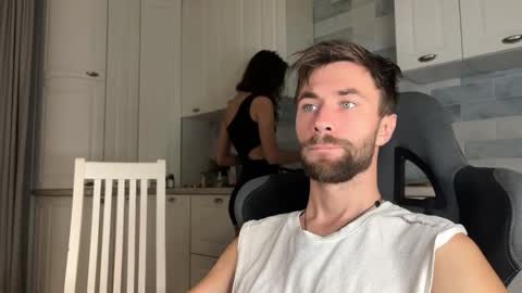 Snapshot of manussa69 chatting on October 28, 2:48 am Manussa and Edward online show from October 28, 2:48 am