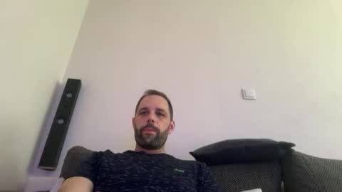 Snapshot of manynaaamess chatting on October 14, 10:27 am manynaaamess online show from October 14, 10:27 am