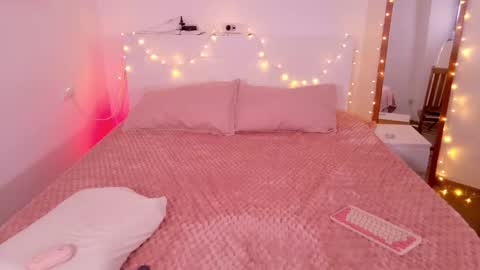     online show from February 11, 1:38 pm