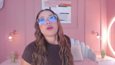 Snapshot of mara_brooks chatting on December 14, 6:41 pm Mara online show from December 14, 6:41 pm