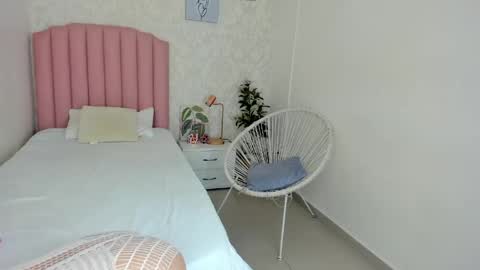 Mara online show from April 29, 12:09 pm