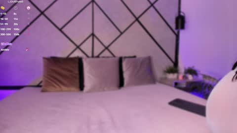     online show from December 6, 4:47 am