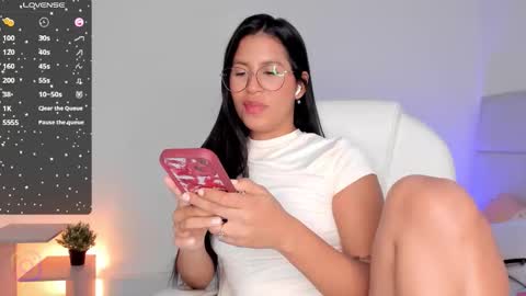 Mara online show from September 28, 10:15 pm