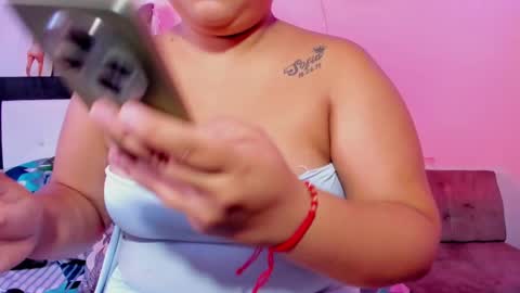 maralinette22 online show from January 12, 2:52 pm