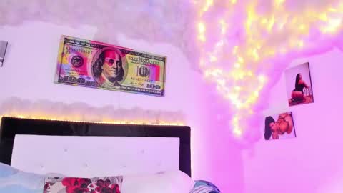 maralinette22 online show from February 23, 1:32 pm