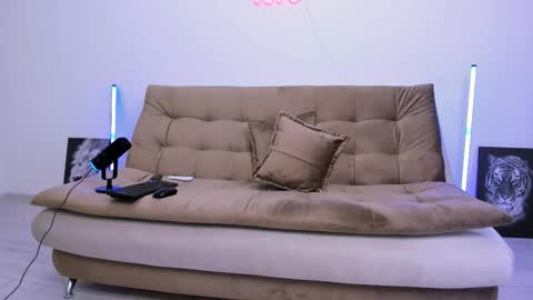 alex marvelxx online show from October 2, 6:53 am