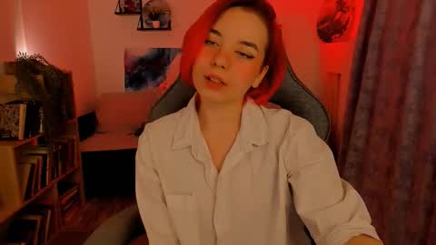 Snapshot of marcelinechi chatting on December 15, 11:36 am MarcelineChi online show from December 15, 11:36 am