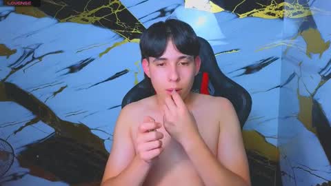 Snapshot of marcelo_boy chatting on November 4, 4:00 am marcelo_boy online show from November 4, 4:00 am