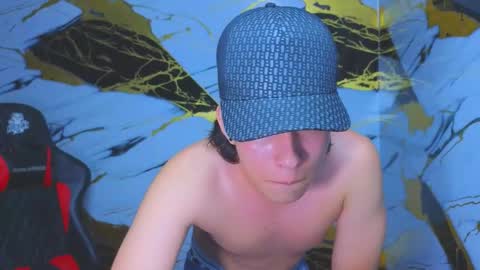 Snapshot of marcelo_boy chatting on November 12, 2:28 pm marcelo_boy online show from November 12, 2:28 pm