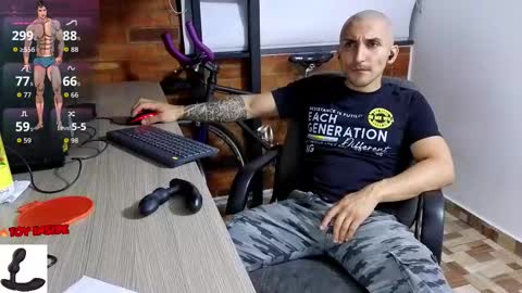 Marck  Independent model  online show from November 16, 4:18 am