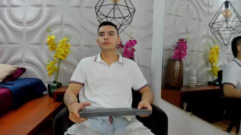 marcovitto online show from December 30, 5:04 am