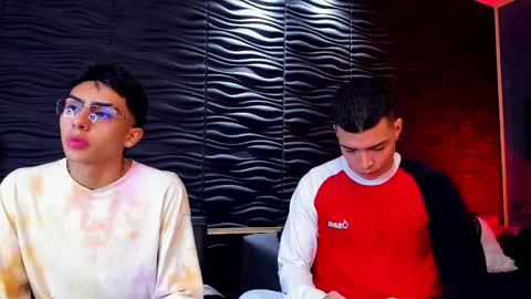 Marco and Ethan online show from December 24, 7:49 am