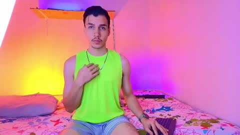 Snapshot of marcus_hanks chatting on November 12, 3:40 am Marcus Hanks online show from November 12, 3:40 am