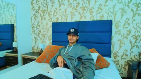 Snapshot of marcus_jeron chatting on November 4, 8:41 pm marcus_jeron online show from November 4, 8:41 pm