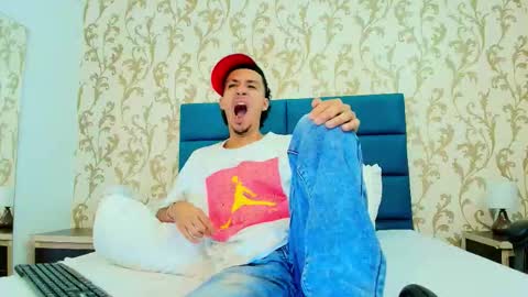 Snapshot of marcus_jeron chatting on November 28, 9:50 pm marcus_jeron online show from November 28, 9:50 pm