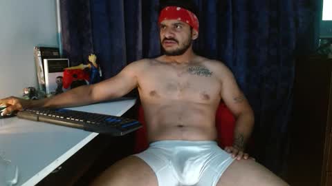 Snapshot of marcus_phoenix chatting on November 18, 12:05 am Marcus online show from November 18, 12:05 am