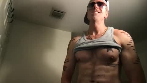 Snapshot of marcusripped1 chatting on February 5, 11:39 pm Marcus online show from February 5, 11:39 pm