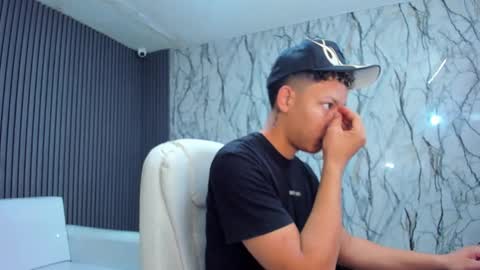 marcuss_2 online show from November 30, 1:59 pm