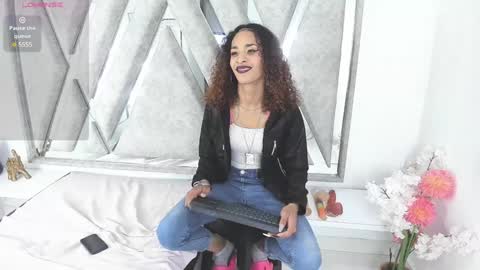 Snapshot of marfilastrom chatting on December 16, 11:50 pm marfilastrom online show from December 16, 11:50 pm