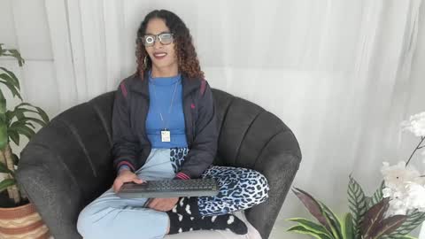 Snapshot of marfilastrom chatting on December 29, 10:01 am marfilastrom online show from December 29, 10:01 am