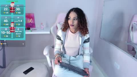 Snapshot of marfilastrom chatting on January 9, 6:17 am marfilastrom online show from January 9, 6:17 am