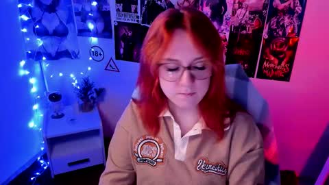 Snapshot of margaret_red chatting on October 22, 8:30 pm Margaret online show from October 22, 8:30 pm