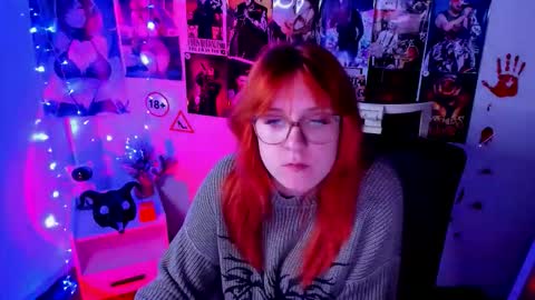 Snapshot of margaret_red chatting on October 30, 10:27 am Margaret online show from October 30, 10:27 am