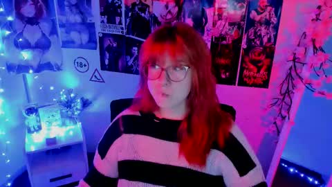 Snapshot of margaret_red chatting on November 14, 10:29 pm Margaret online show from November 14, 10:29 pm