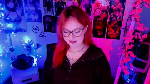 Snapshot of margaret_red chatting on November 30, 6:34 pm Margaret online show from November 30, 6:34 pm