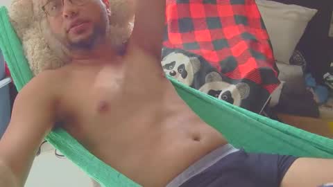 margaritoround3 online show from December 4, 3:43 pm