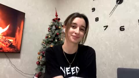 Snapshot of margyrookstool chatting on December 21, 10:44 am Jessica online show from December 21, 10:44 am