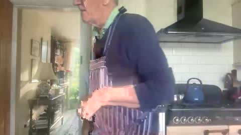 marhea online show from December 22, 12:02 pm