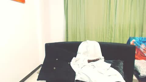 Snapshot of mari4you69 chatting on January 5, 11:15 am mari4you69 online show from January 5, 11:15 am